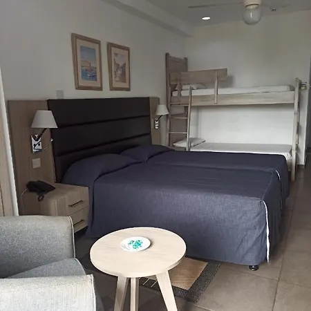 Dionysos Hotel