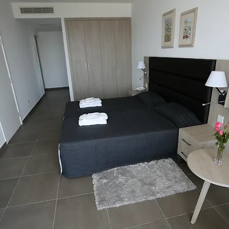 Dionysos Hotel