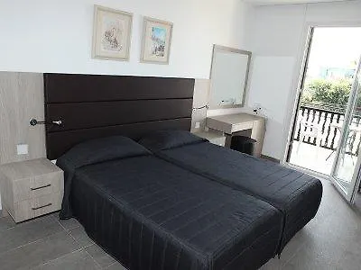 Dionysos Hotel 3*